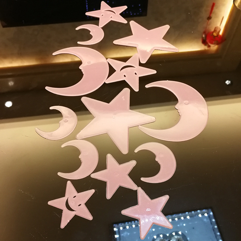 批发荧光月亮星星夜光贴儿童房卧室装饰画自粘塑料贴纸