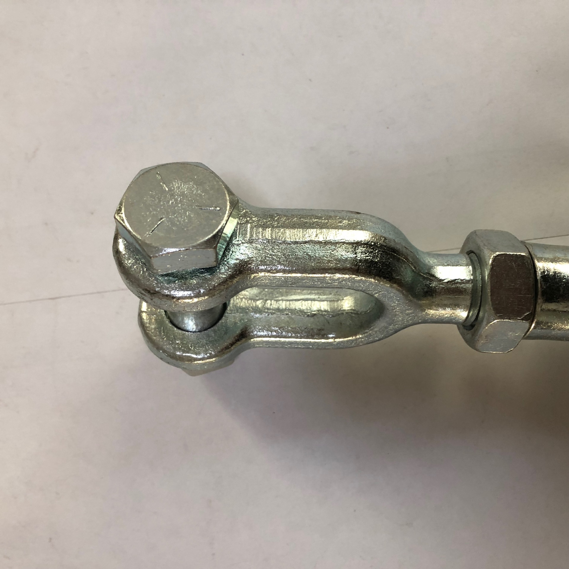 厂家现货供应 电镀锌din1478螺丝 套筒花兰体