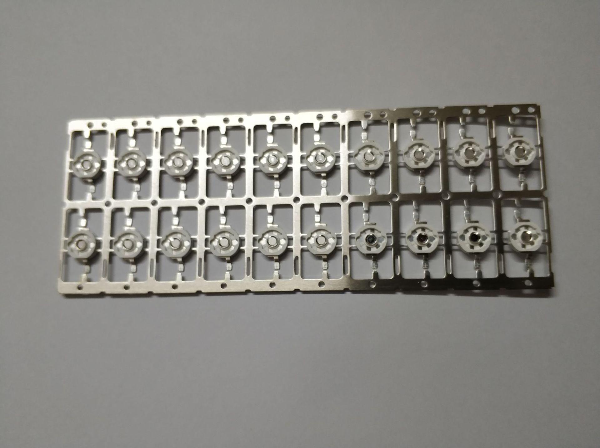 厂家现货直销led红外线理疗灯珠支架 3w850nm 1w led灯珠支架