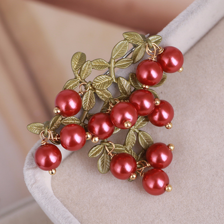 欧美饰品批发 红色珍珠 小清新文艺范儿 森系胸针 胸花女一件代发