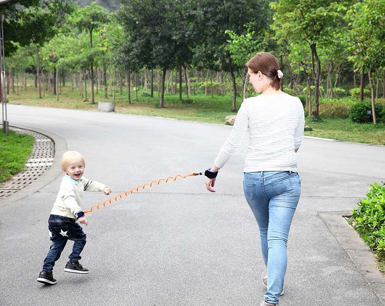 儿童牵引绳 幼儿小孩防走丢宝宝防走失手环防丢带防护长度1.5米