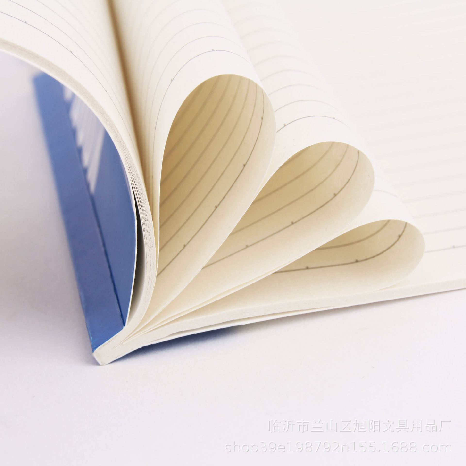 办公用品a5笔记本学生记事本无线胶装软抄本加厚办公软面抄