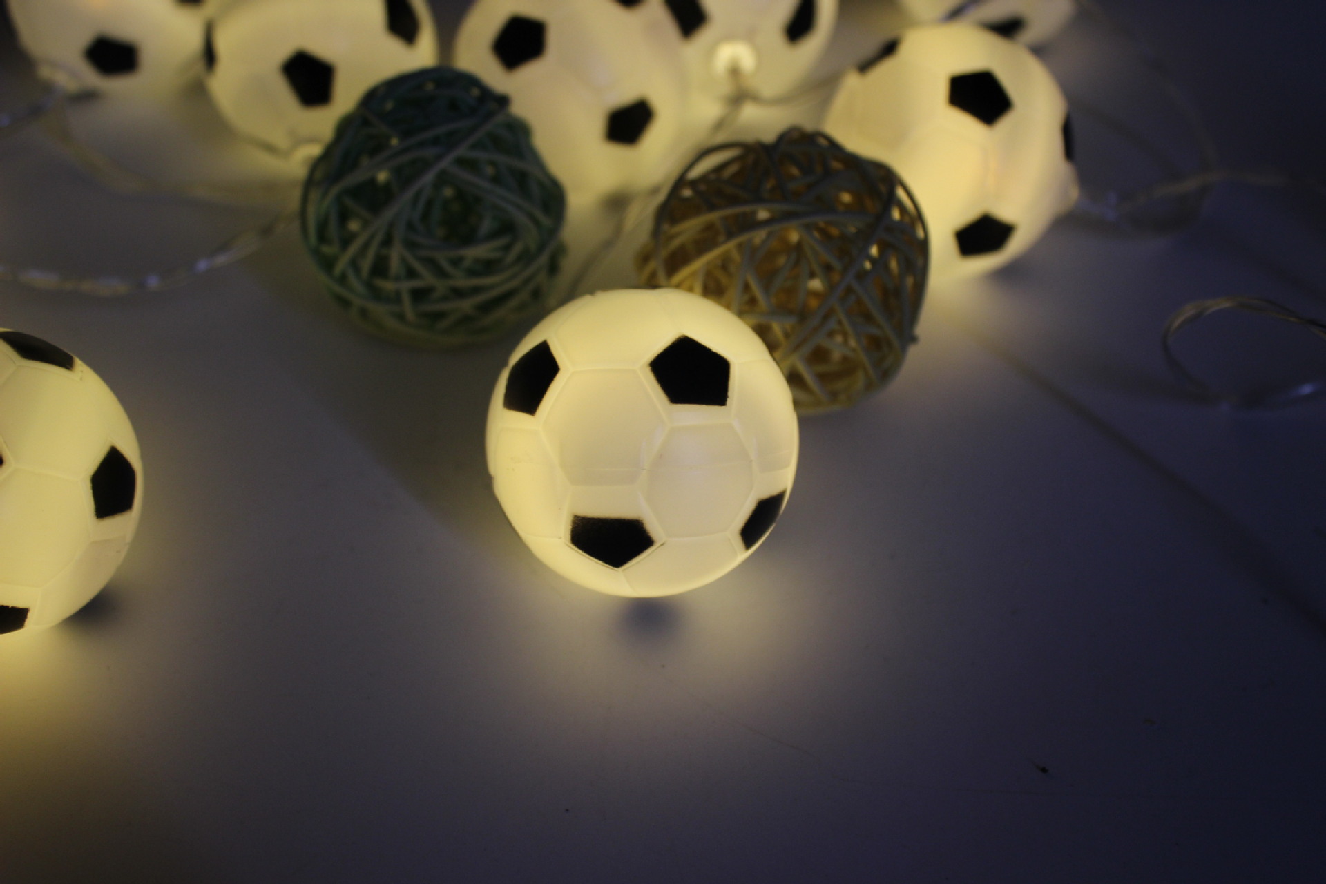 电池盒led灯串 足球造型电池彩灯 节日装饰灯 爆款热销圣诞灯饰