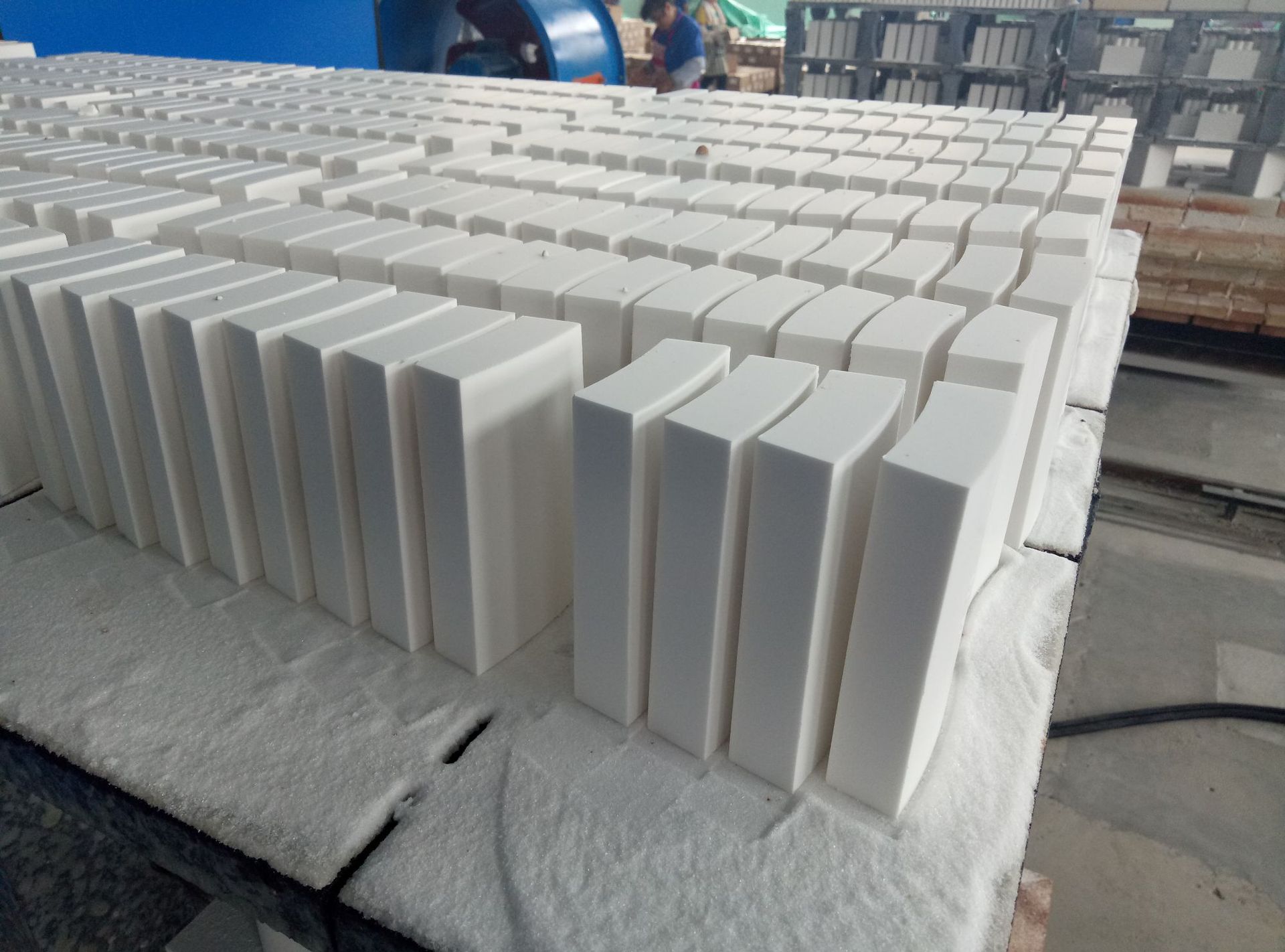 耐磨陶瓷料仓衬板厂家精品展示高品质高铝衬板耐磨陶瓷衬板