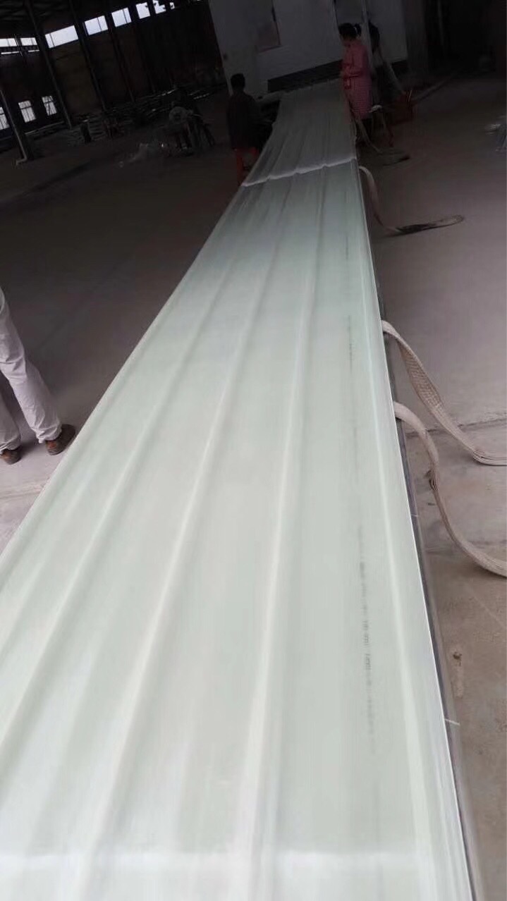 【屋顶漏水】0.8厚度白色宝钢彩钢瓦 厂家直销 按客户要求定