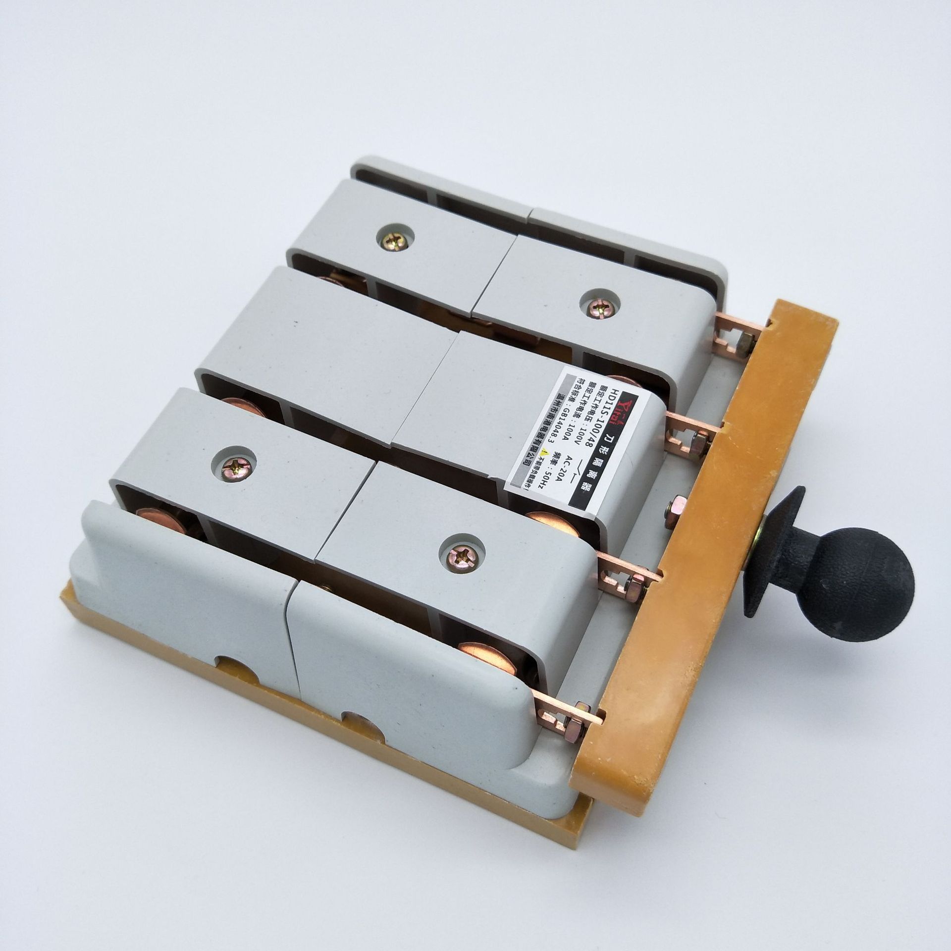 厂家批发 hs11f双投带盖防误刀开关 刀形隔离开关 熔断器闸刀开关-阿