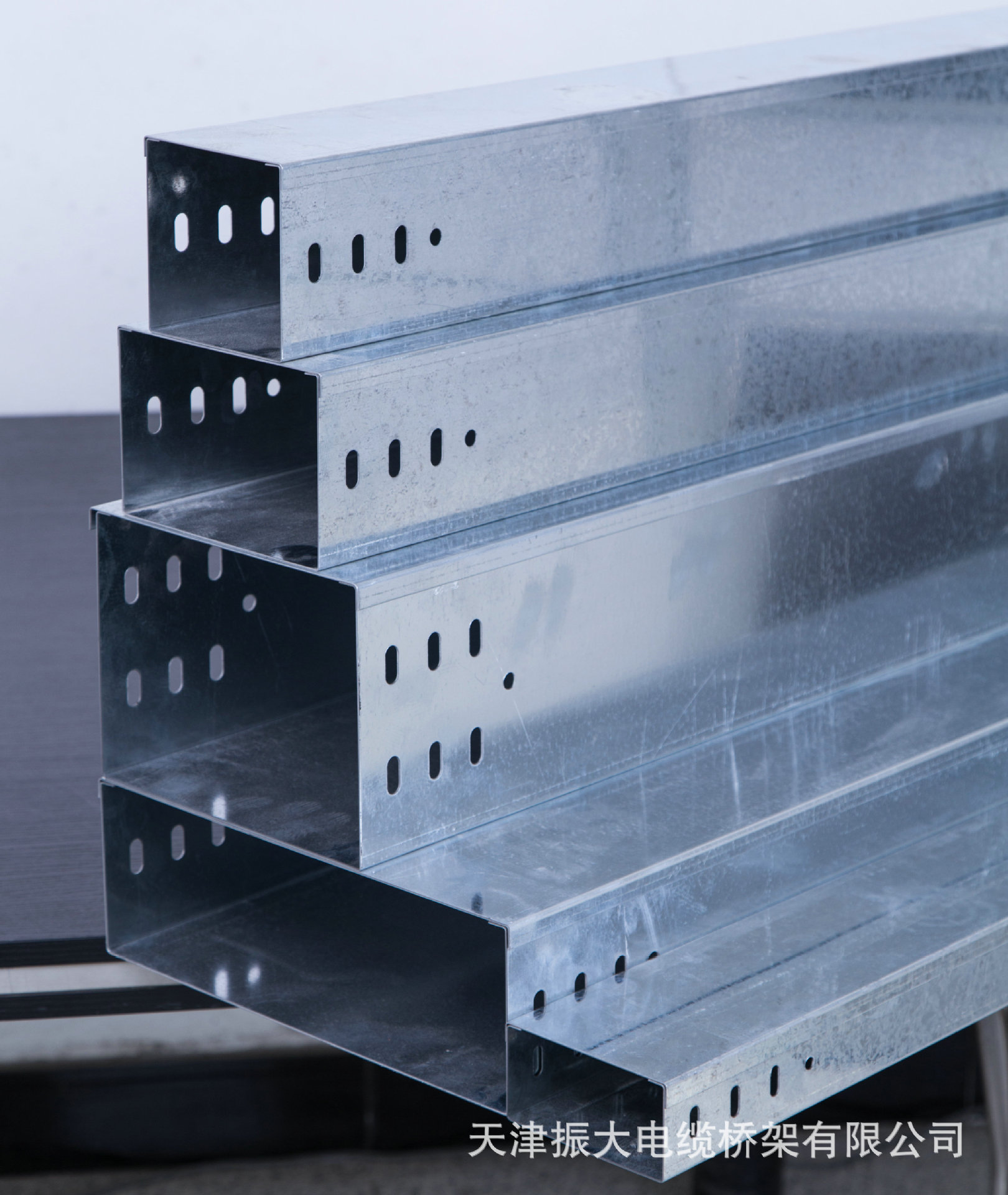 槽式镀锌桥架 200*100金属布线槽桥架 2米槽式热镀锌桥架