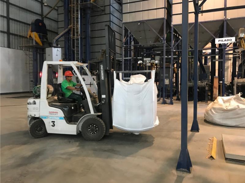 厂家直销 定制 吨袋 吨包袋 集装袋 白色吊装方形太空包