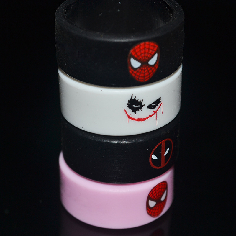 供应超人平印双色电子烟硅胶防滑圈电子烟阻燃硅胶装饰环定制批发