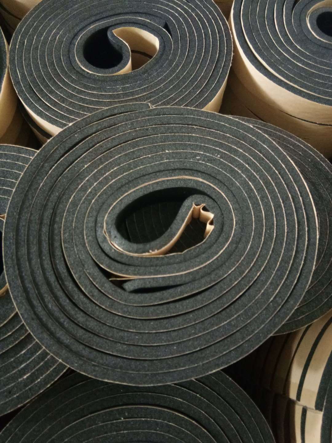 厂家生产 空调法兰密封条 自粘橡塑海绵胶条 批发 橡塑海绵胶条