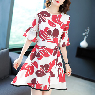 p7616 淘宝天猫女装货源代发2018夏季新款 时尚印花真丝连衣裙