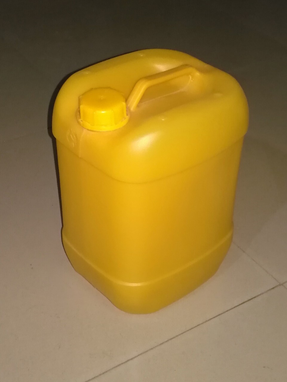 10公斤橘黄色塑料桶10kg堆码桶