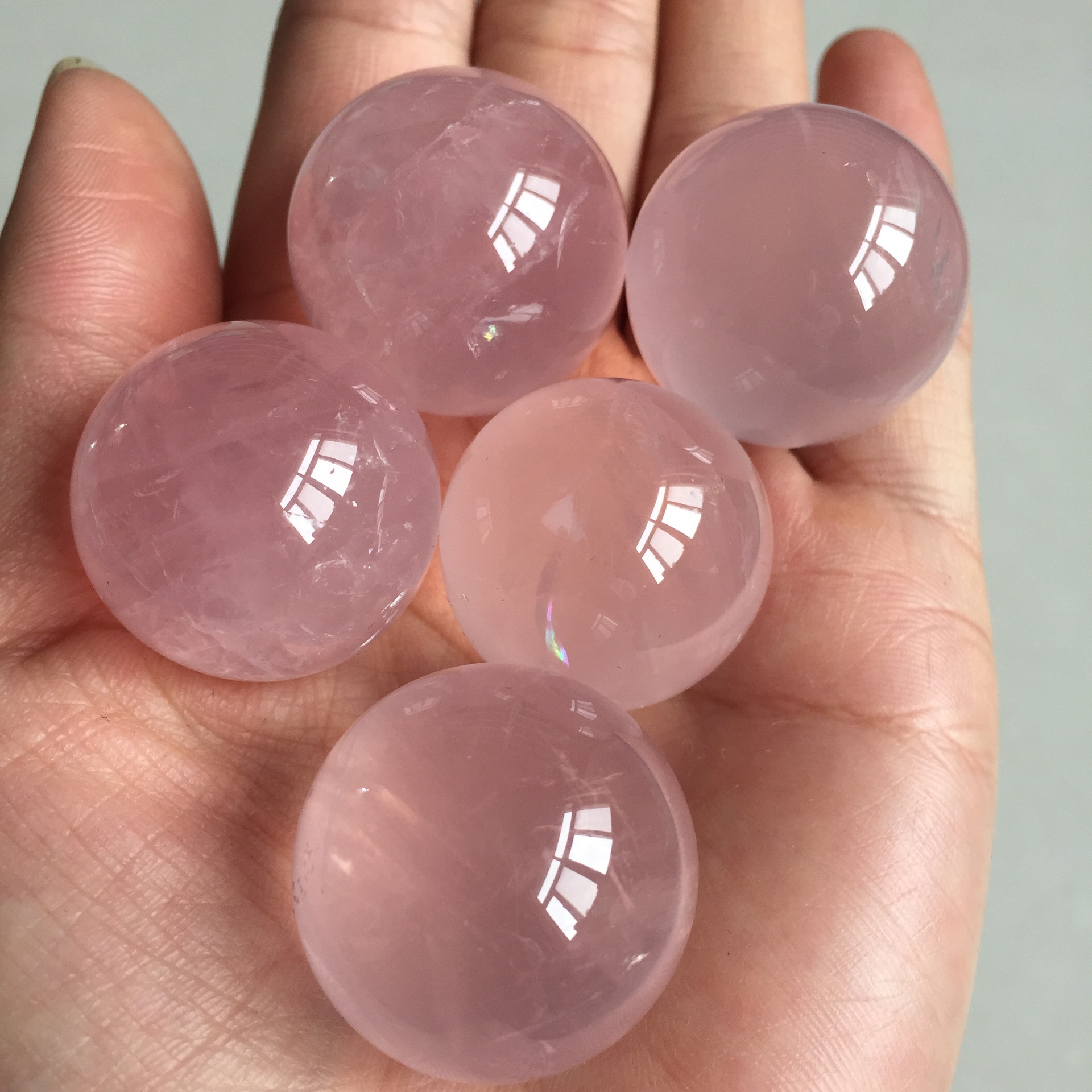 天然粉水晶球2cm-3cm招桃花招人缘促姻缘 有球必应七星阵风水摆件