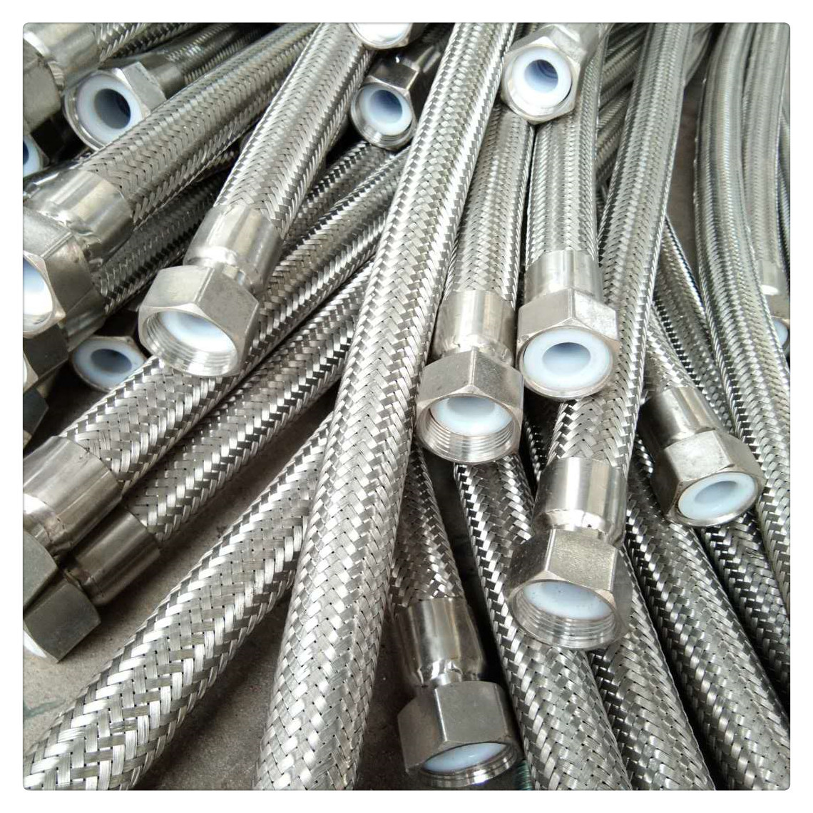 内衬四氟金属软管 304衬四氟不锈钢金属软管 内衬ptfe耐酸金属管