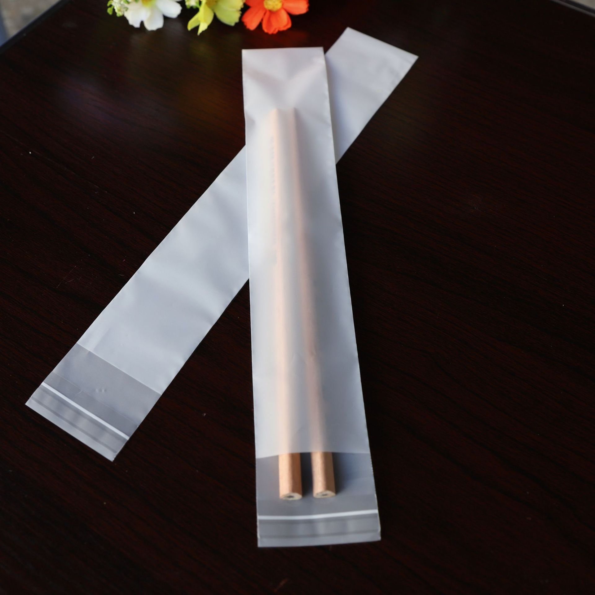 批发直发半透明cpe乳白色自粘包装袋 酒店筷子勺子一次性封口袋