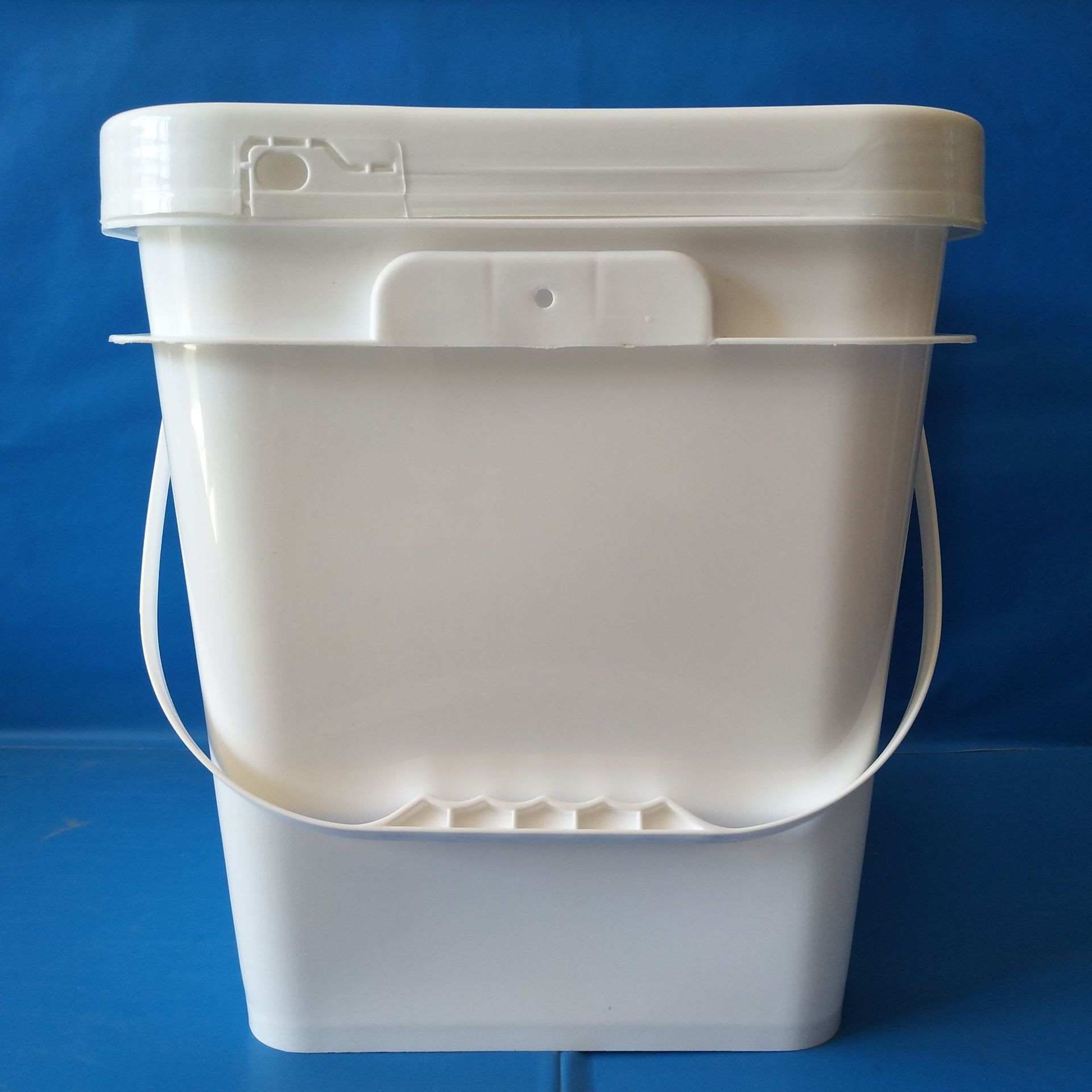 机油防冻液16l塑料桶食品级密封桶16kg 消毒桶包装桶批发