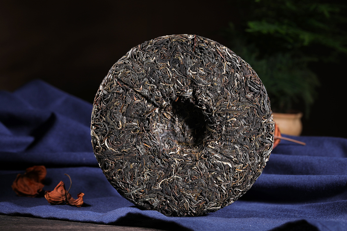 云南普洱茶 2017年永德生茶 单株邦改 乔木古树纯料七子饼 批发