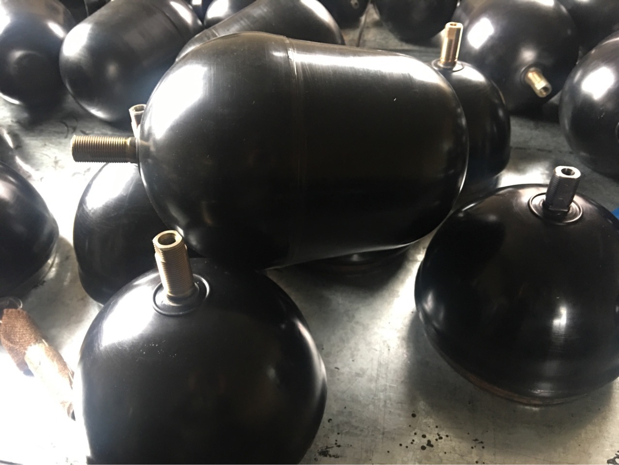 供应5加仑天然胶蓄能器皮囊 丁腈皮囊