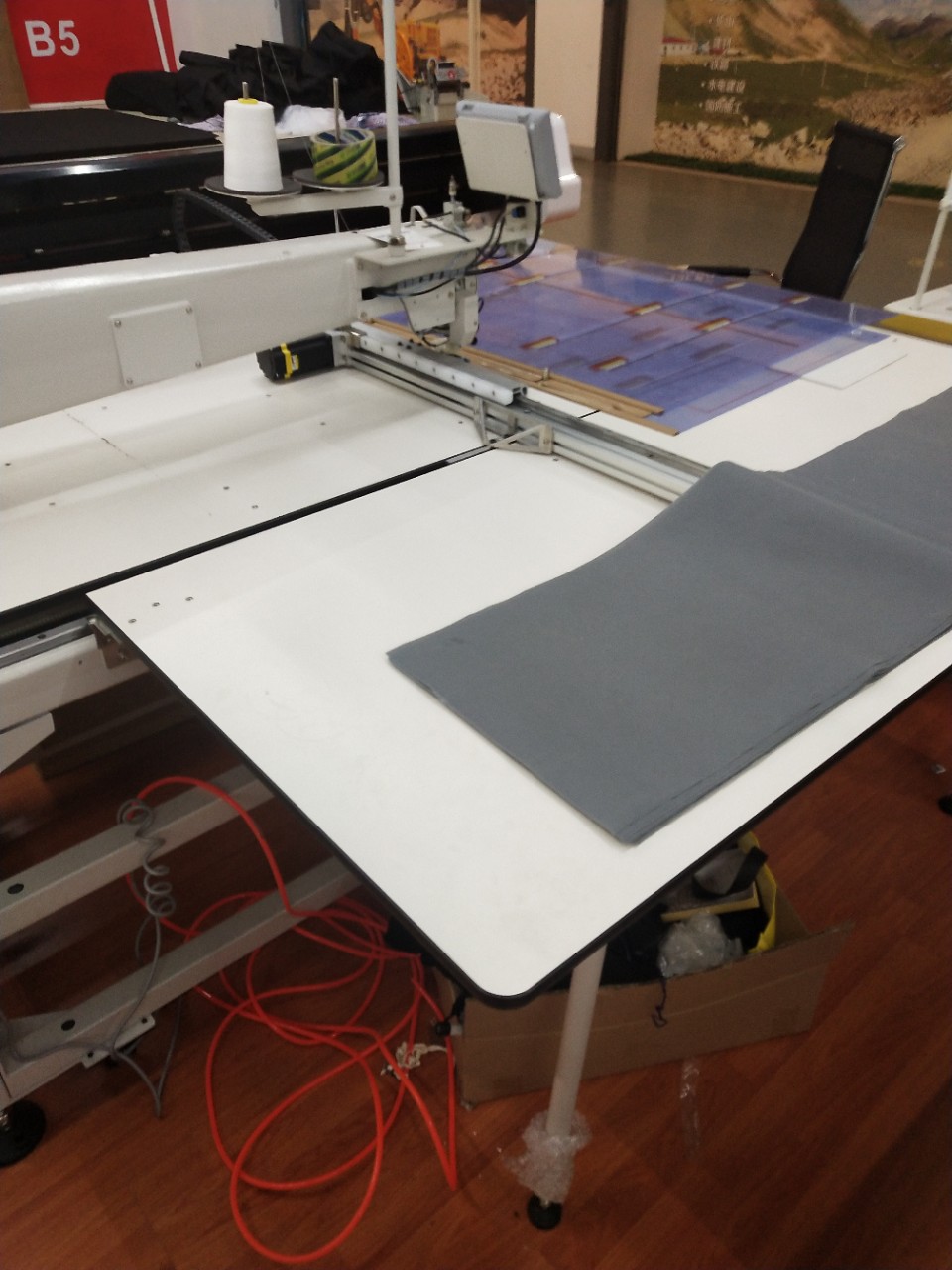 布鲁斯全自动模板机120072800服装模板机现货供应