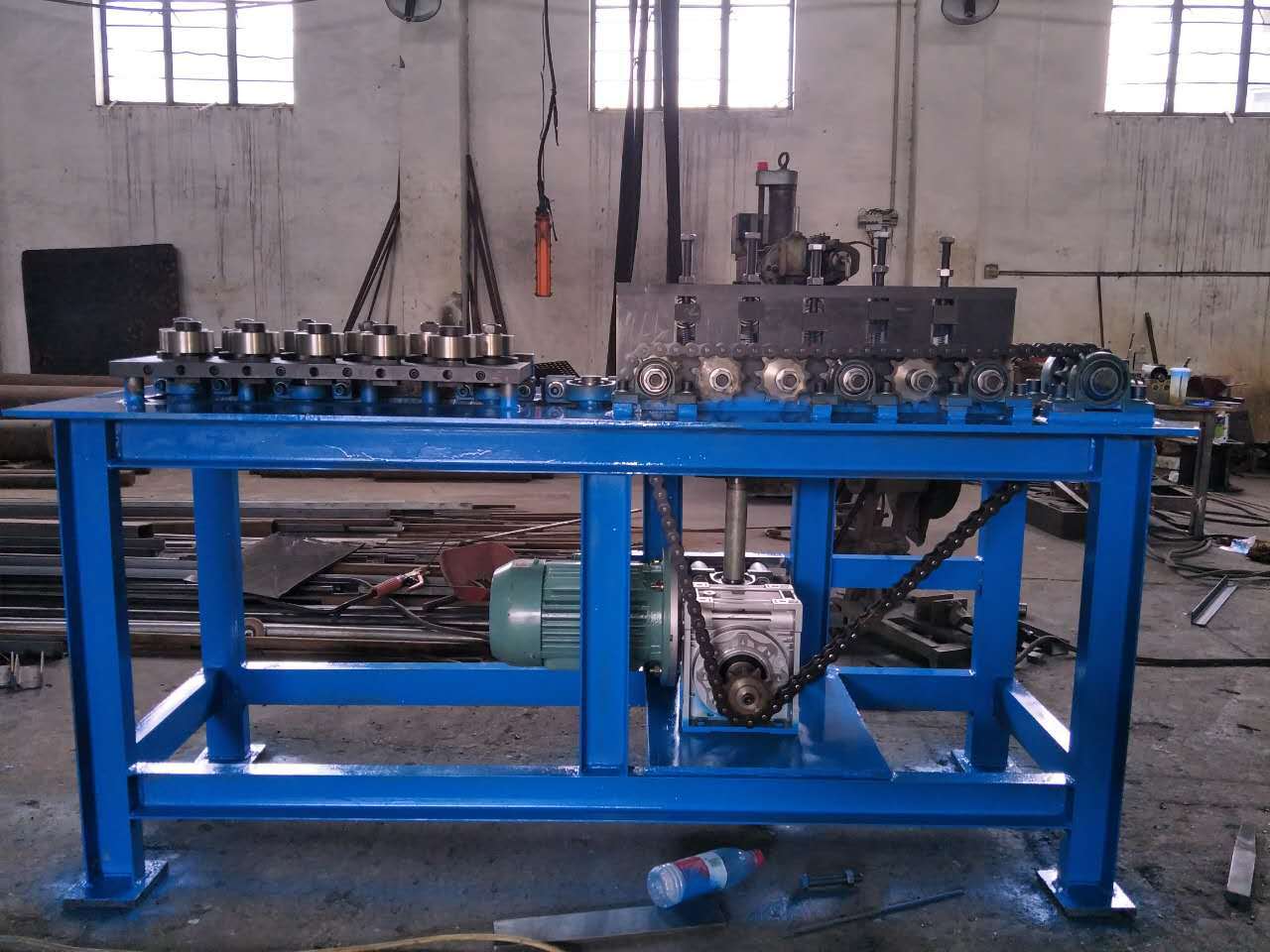 上海启庞厂家大棚管校直器倒盘调直机钢管调直器拉直设备校直机