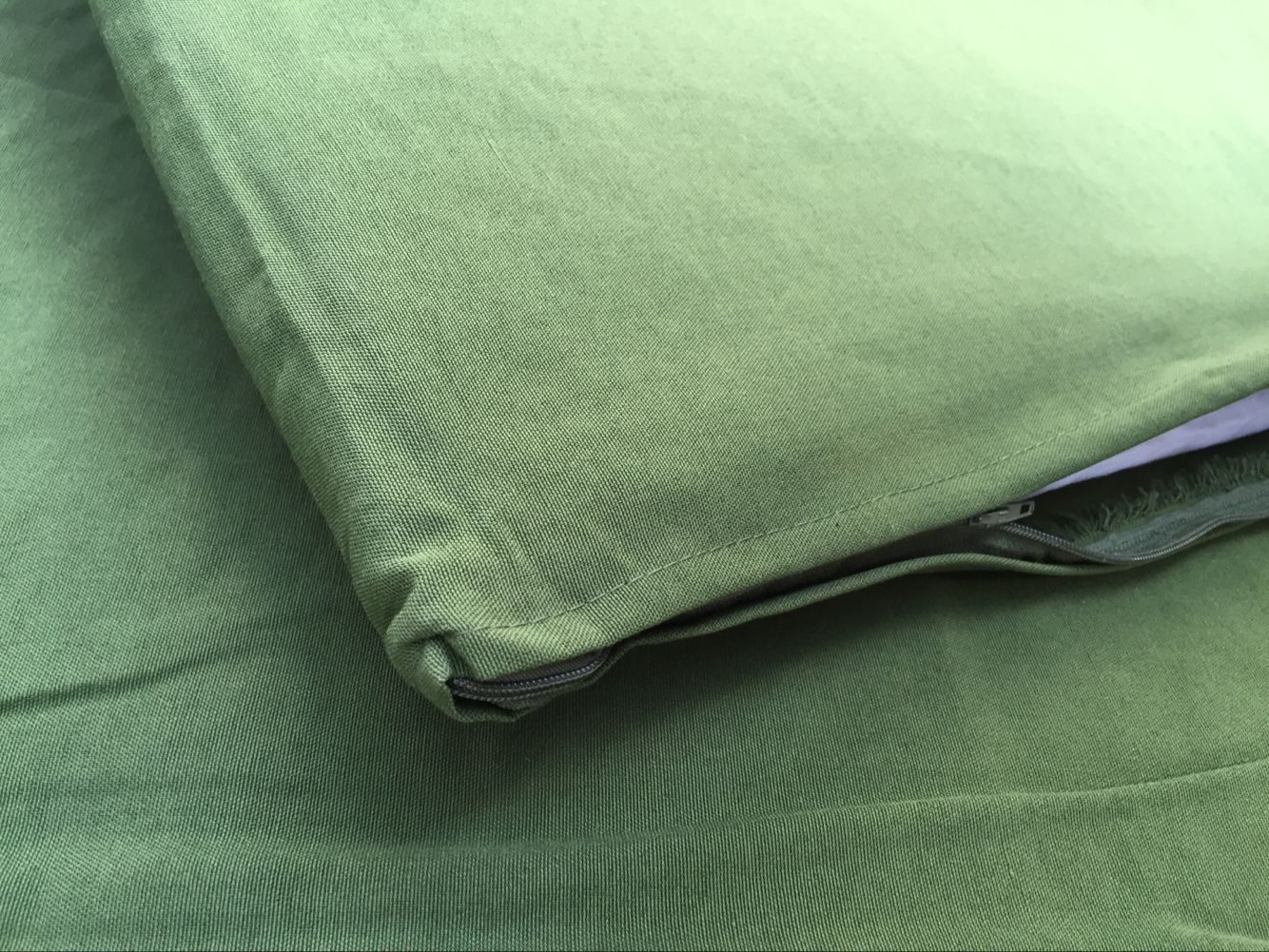 批发军绿01床垫加厚军训垫子部队热熔棉学生宿舍酒店单人防潮垫褥