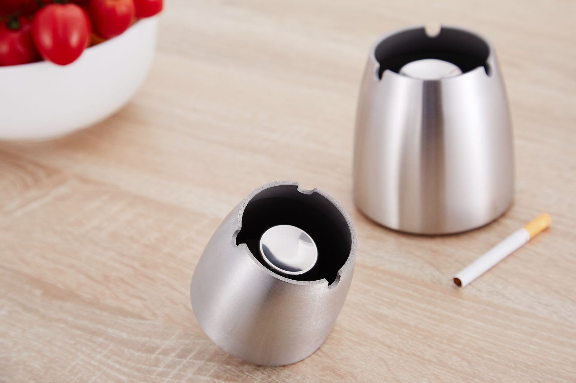 批发不锈钢烟灰缸锥形灰缸时尚烟灰缸 居家金属烟灰缸定制烟具