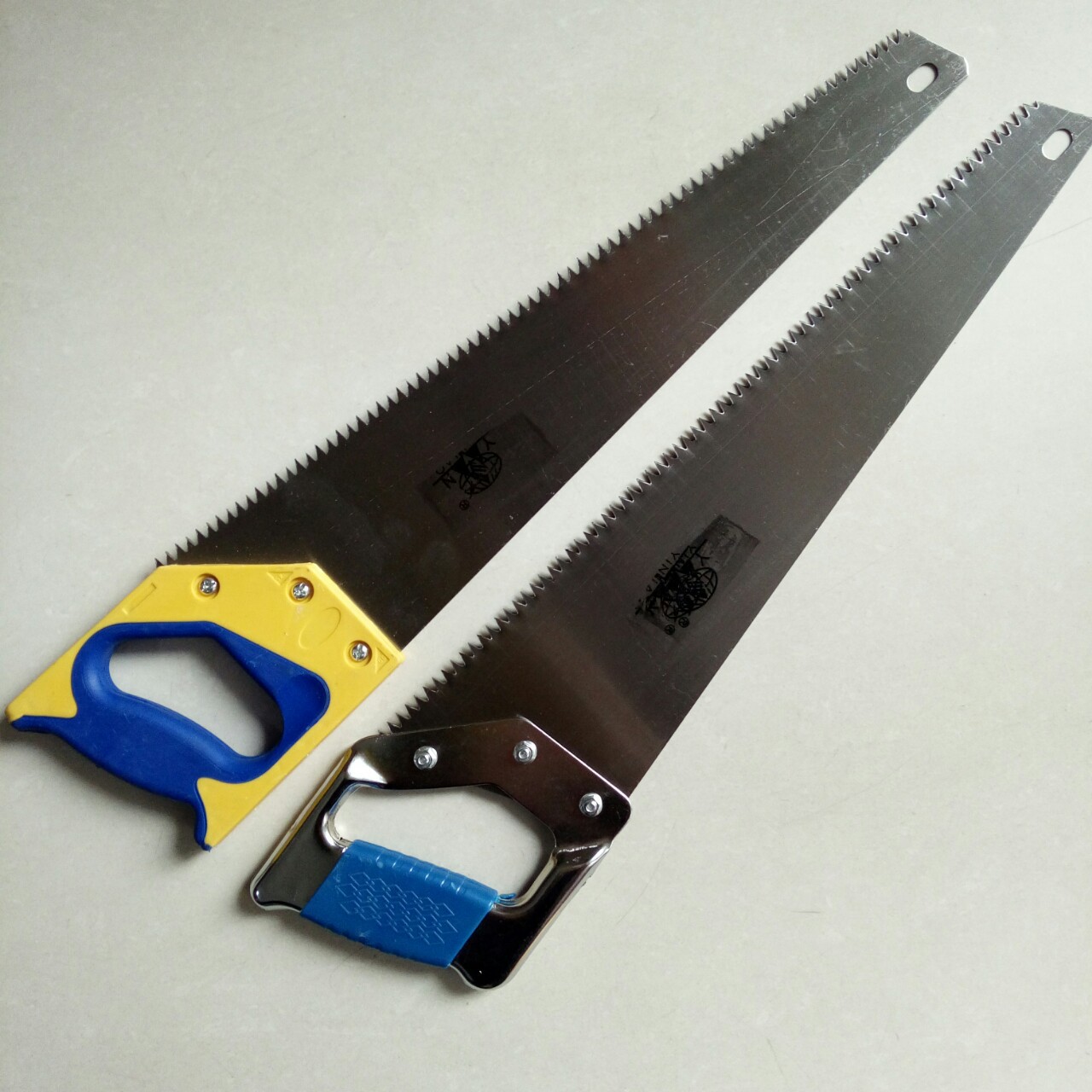 批发18寸450双色柄手板锯园林果树锯小手锯伐木工锯铁柄手板锯