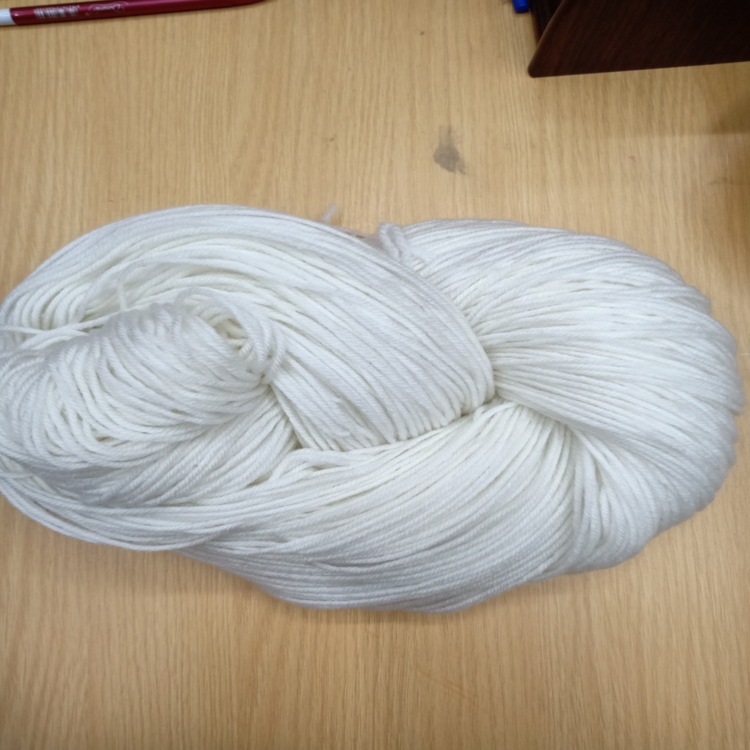 厂家直供涤纶涤纶四股白色毛线工艺品线外贸线现货批发