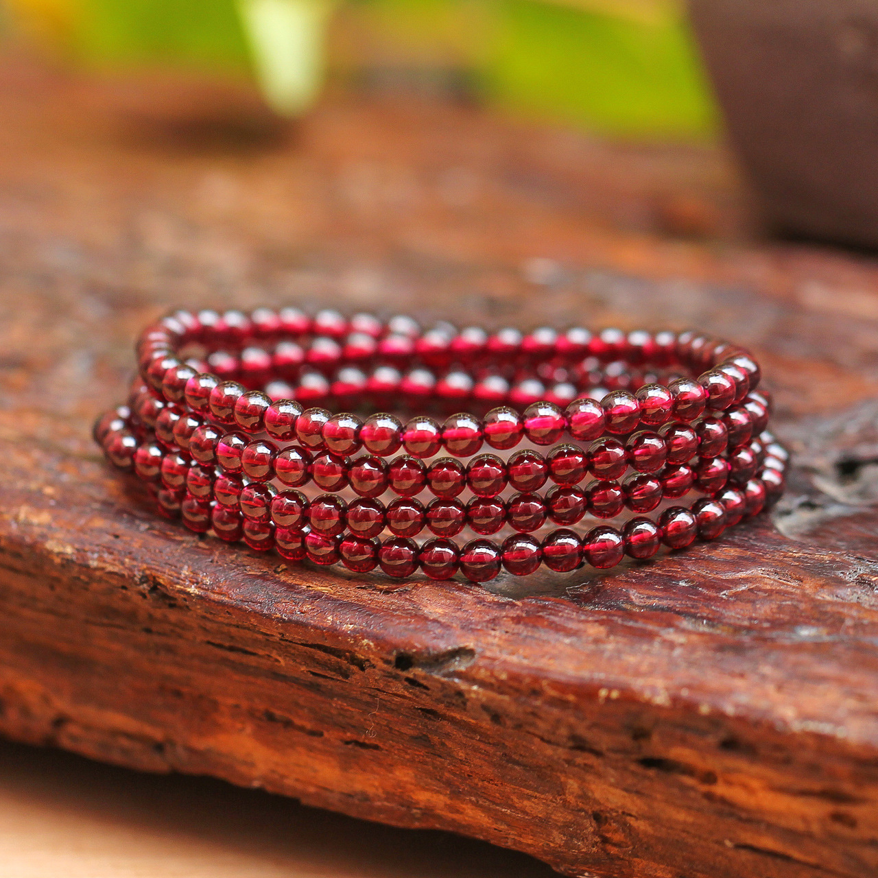 天然收藏7a级酒红石榴石手链 女本命年多圈生日礼物水晶