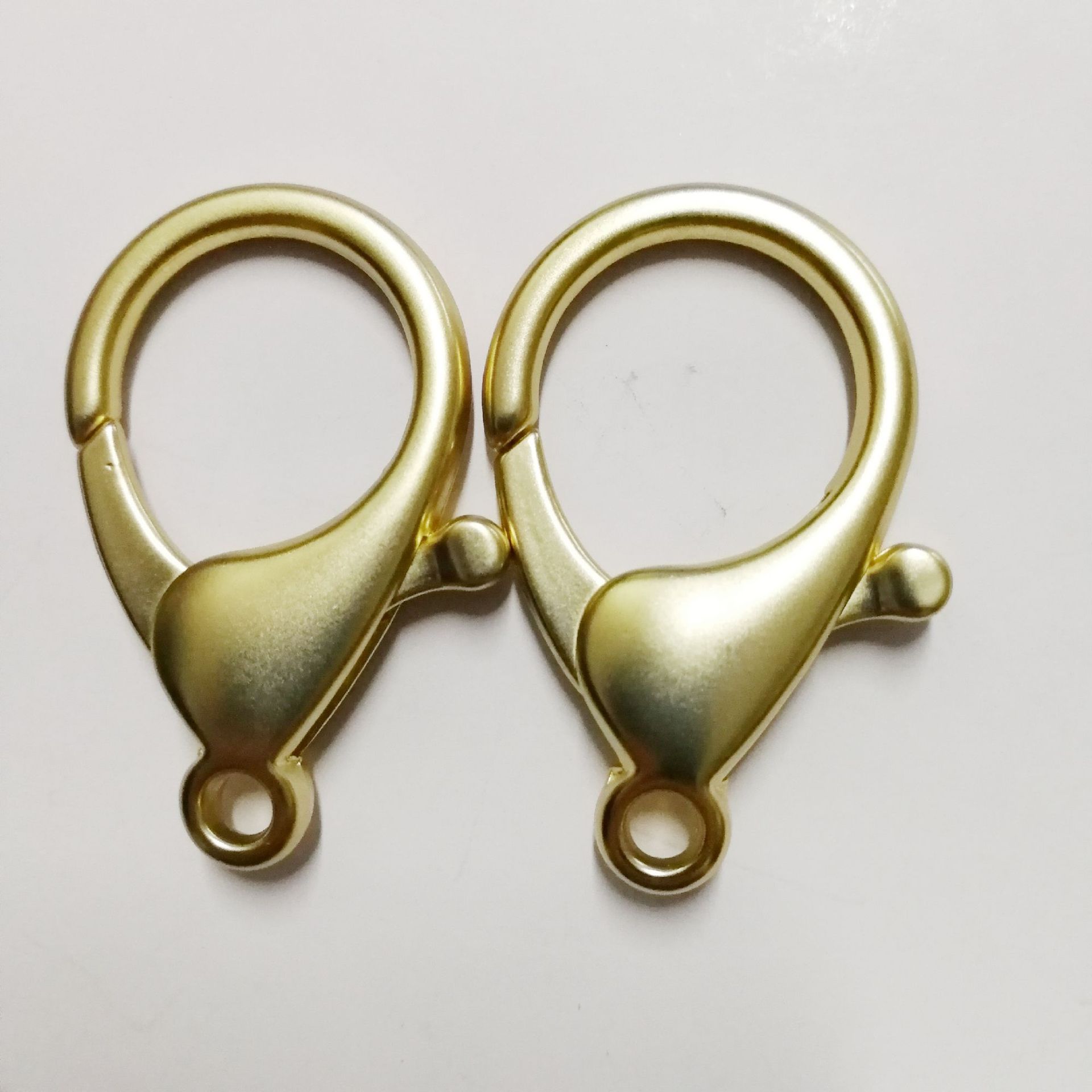 厂家直销 现货供应狗扣 钩扣 龙虾扣 创意礼品钥匙扣卡通钥匙链