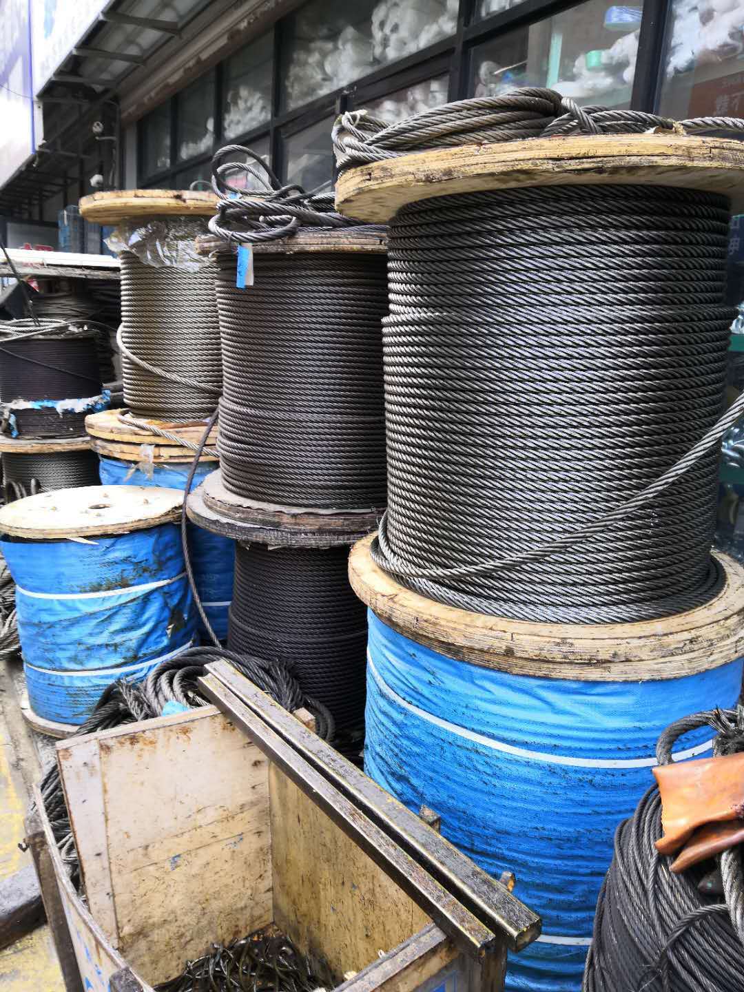 狼山光面钢丝绳起重机钢丝绳电梯钢丝绳脚手架活动板房土工膜