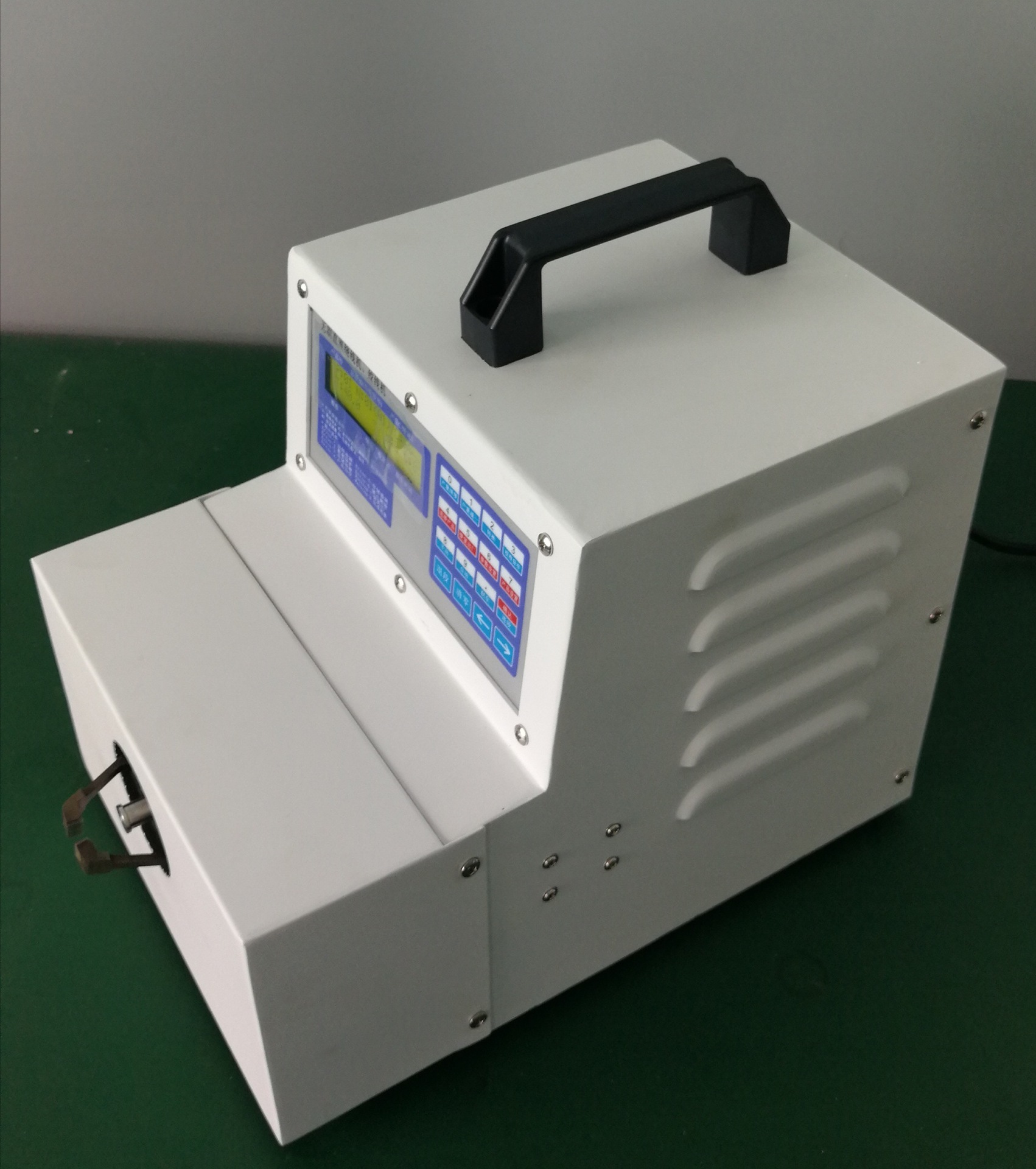 数据线绕线机器东莞机械工厂无刷直流自动开口夹子扭麻花线扭线机