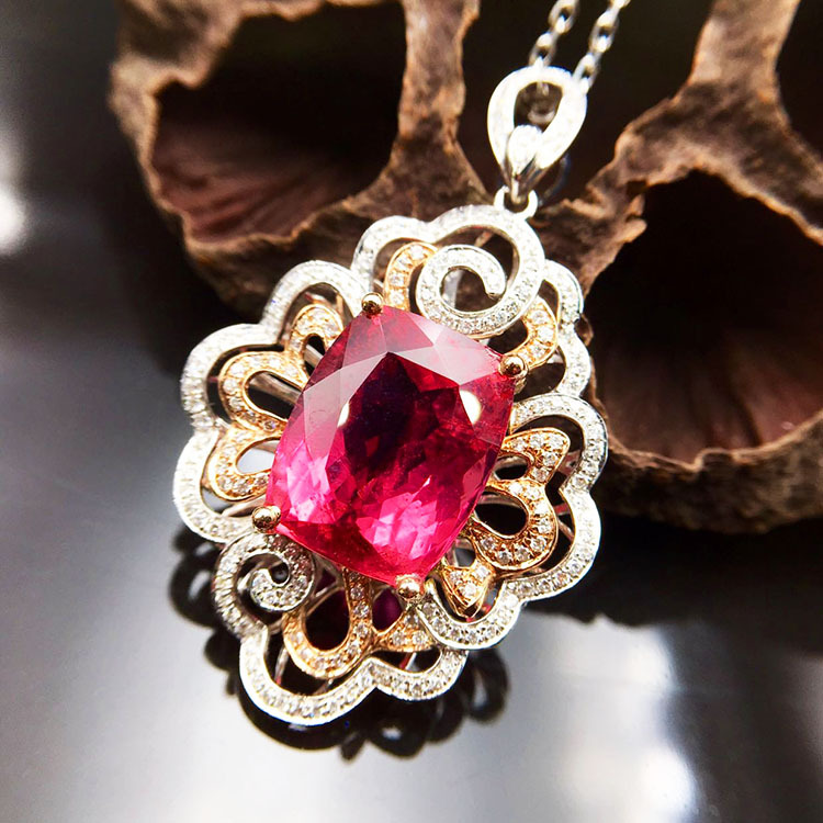 天然卢比莱双桃红碧玺18k双色金伴钻石镶嵌吊坠款式豪华饰品定制