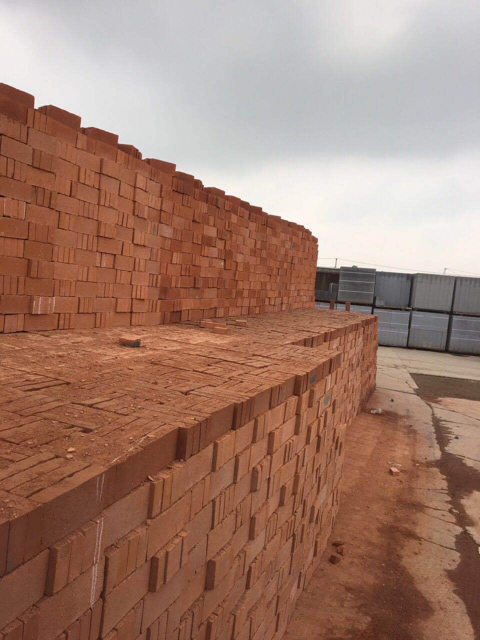 【厂家直销】优质水泥九五砖/八五砖/二孔砖/厂家直销/量大价优