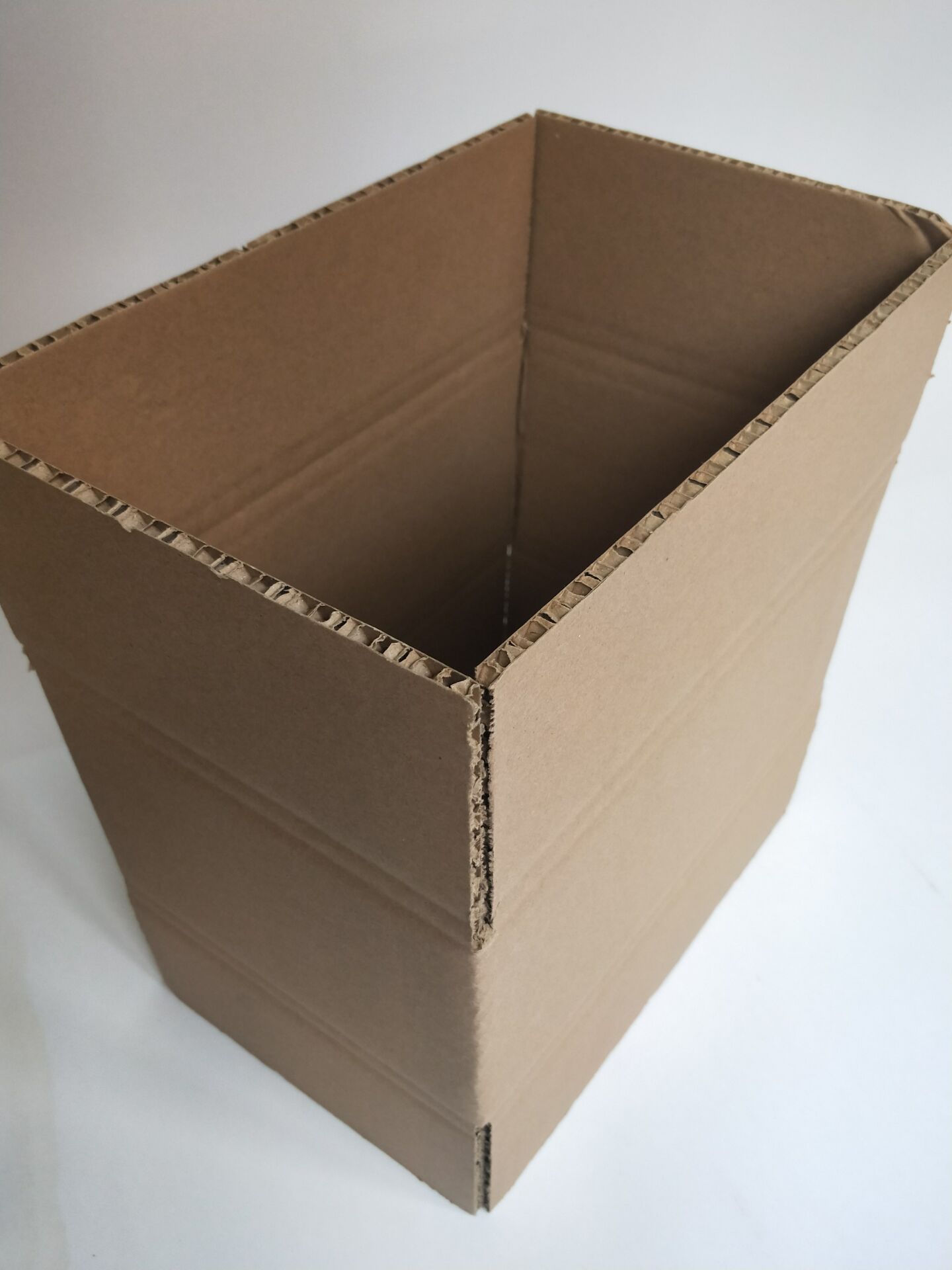 蜂窝纸箱_0.65折叠蜂窝纸箱 包装辅料 品质包装 欢迎订 - 阿里巴巴