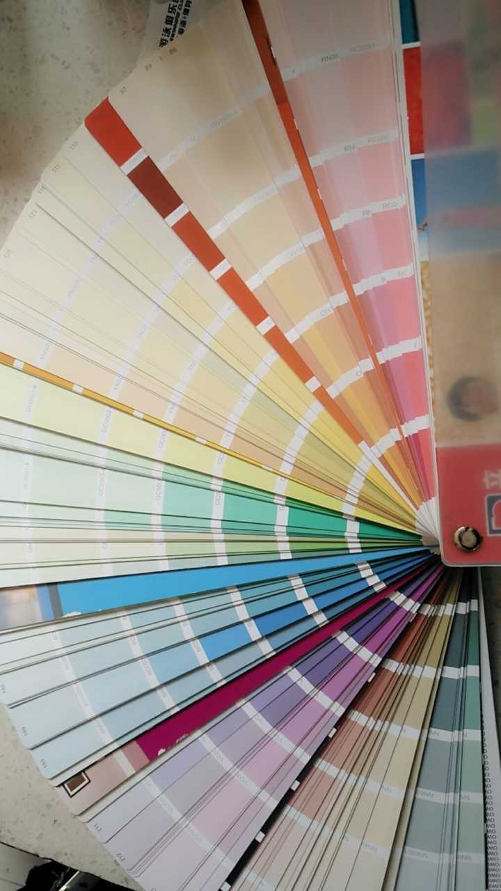 三峡牌油漆红黄兰白黑绿灰防锈漆铁红防锈漆各色防腐漆金属漆钢构