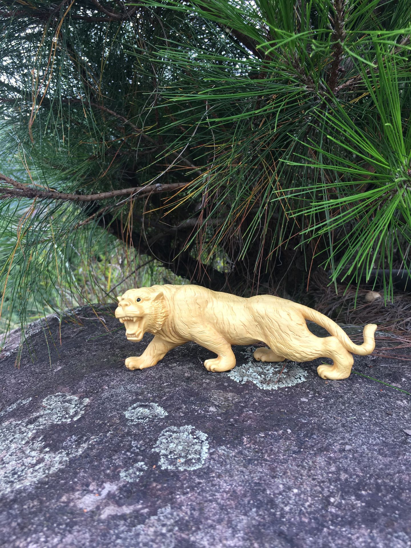 精品黄杨木实木雕刻老虎摆件动物工艺品木刻虎汽车摆件创意礼品