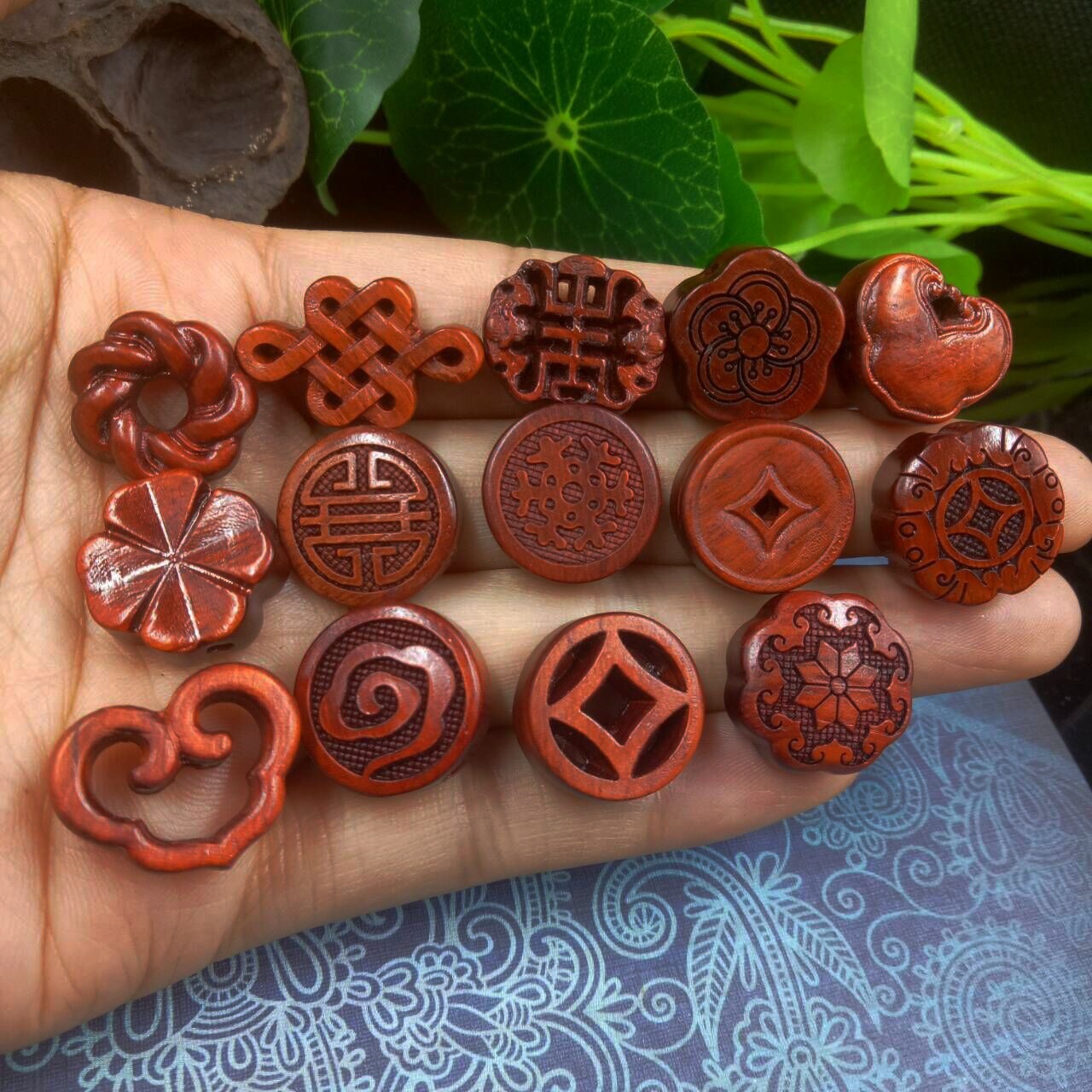 厂家批发小叶紫檀雕刻复古背云 平安扣 坠饰 diy佛珠手链菩提配饰