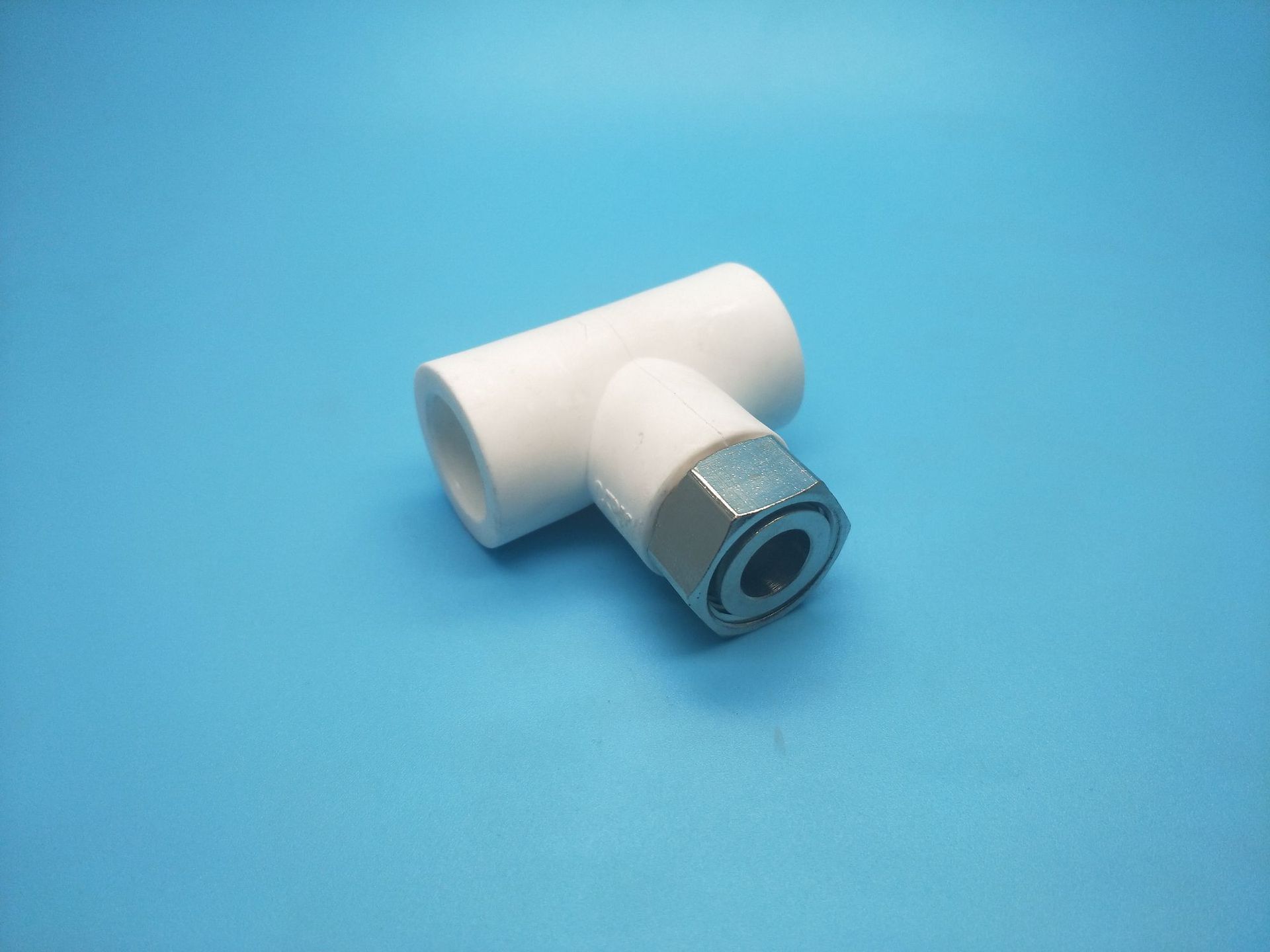 厂家直销热水器活接壁挂炉活接小活接小活结4分ppr活接头水表接头