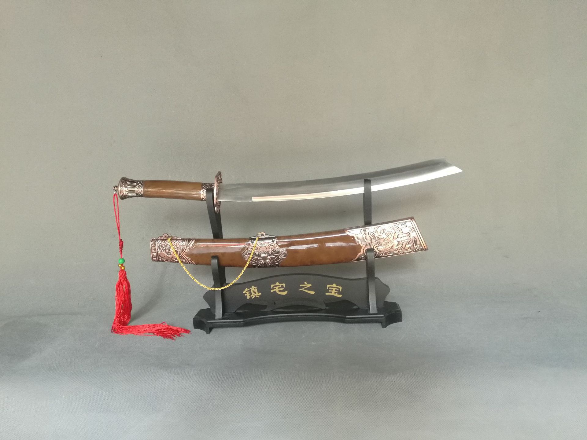 青瓷宝剑对龙泉_龙泉宝剑多少钱_龙泉镇宅宝剑价格