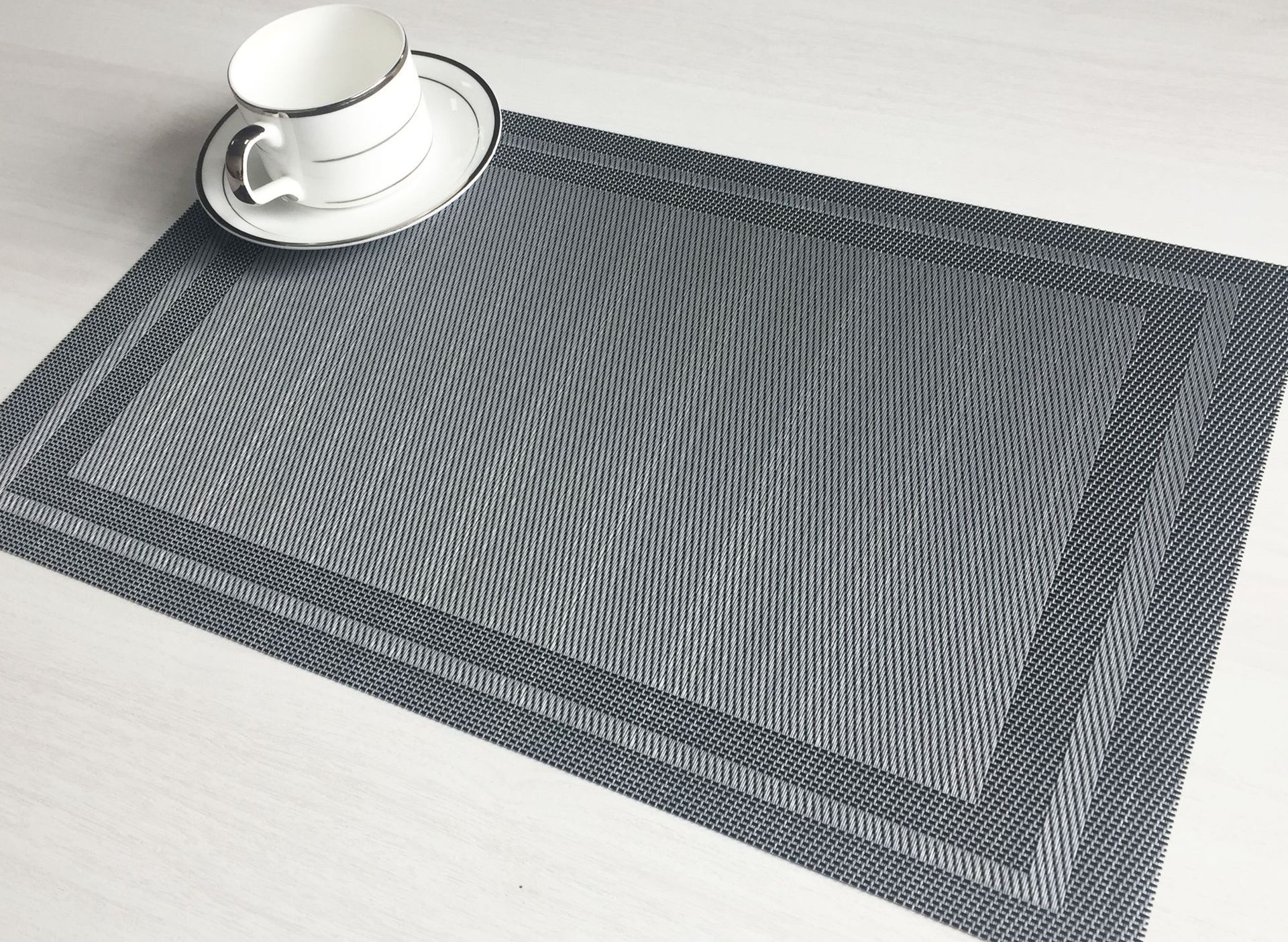 厂家直销双框环保特斯林pvc餐垫日式简约隔热垫防滑耐磨桌垫杯垫