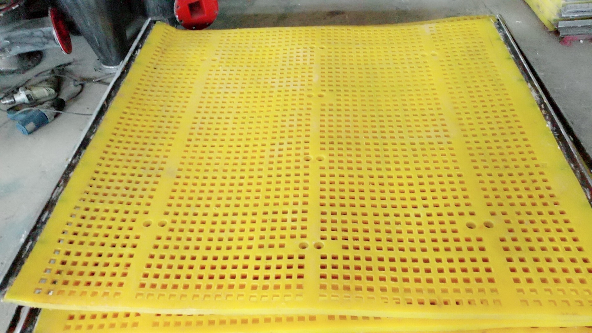 定制脱水筛聚氨酯筛板矿用振动筛筛板振动筛配件