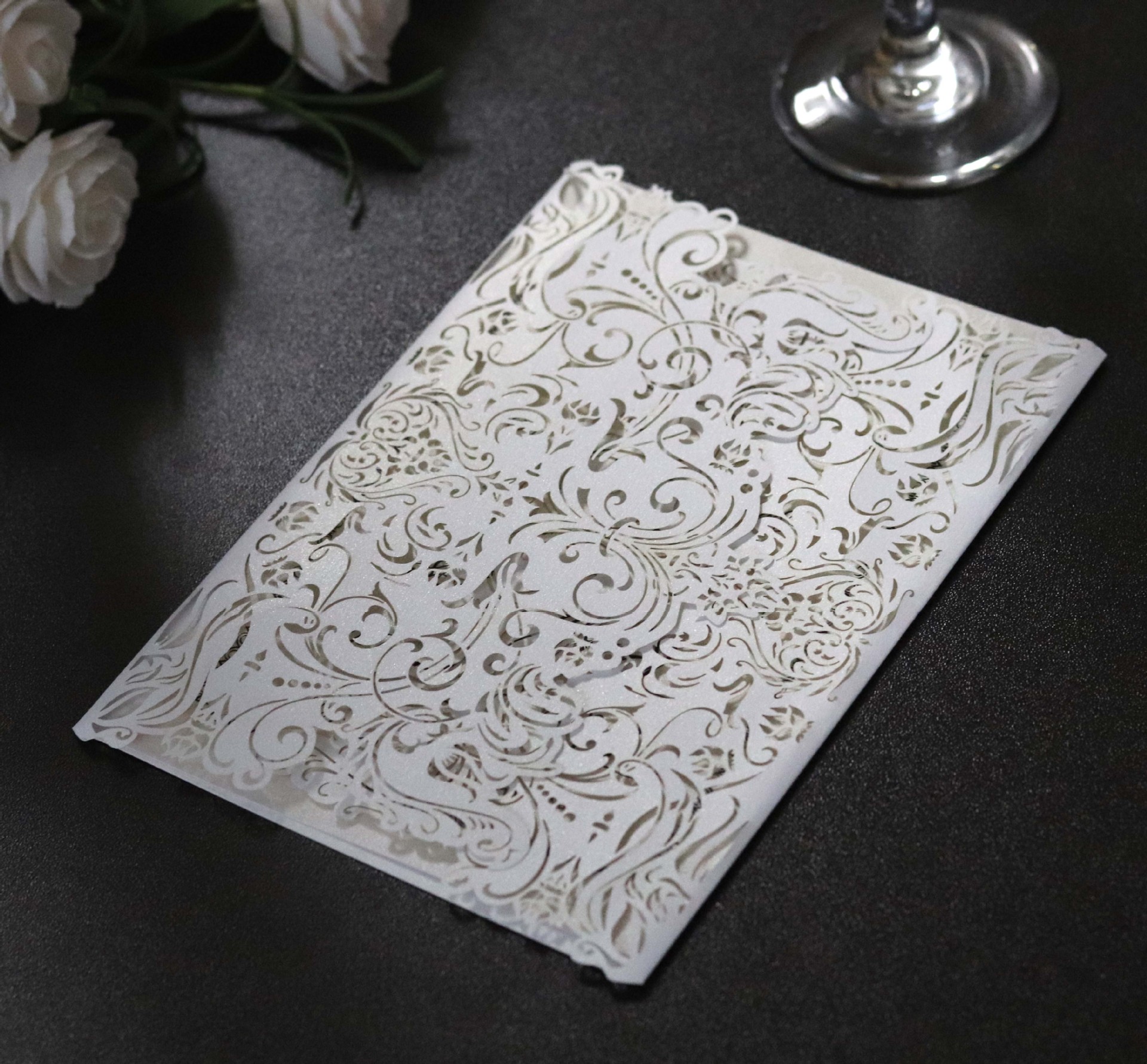 激光镂空 结婚欧式邀请函 婚礼请柬卡片 婚庆用品 银灰色贺卡