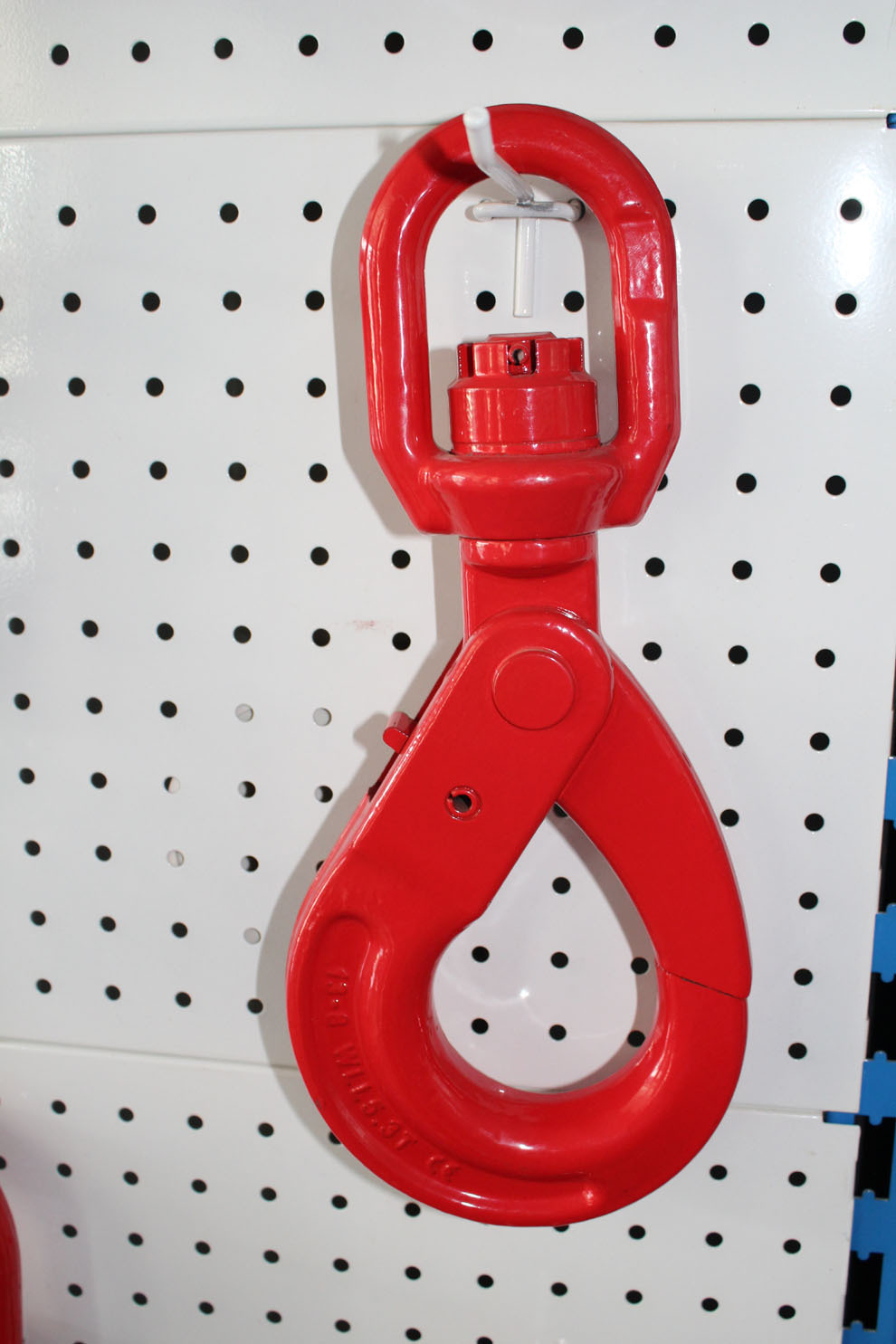 g80级欧式旋转吊钩自锁喷塑货钩 起重滑钩 旋转自锁安全钩