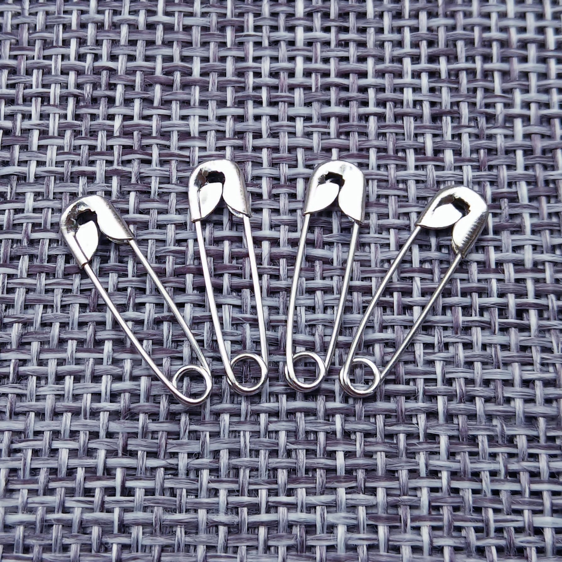 安全保险小别针 服装吊牌别针现货 金属别扣针金银色葫芦胸针