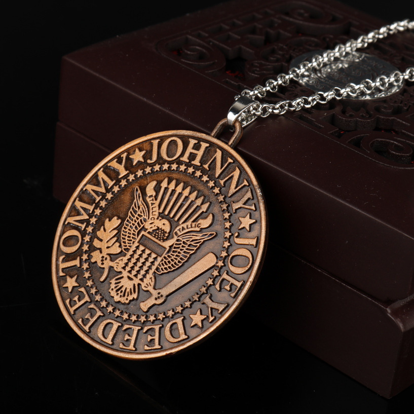 美国朋克摇滚乐队 ramones 雷蒙斯乐队标志吊坠复古项链毛衣链