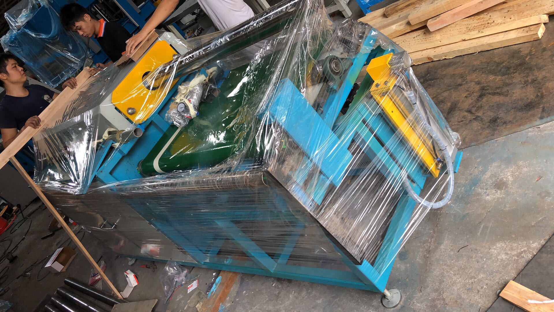 佛山厂家直销出口半自动海绵卷包机床垫卷包机自动包装机打包机