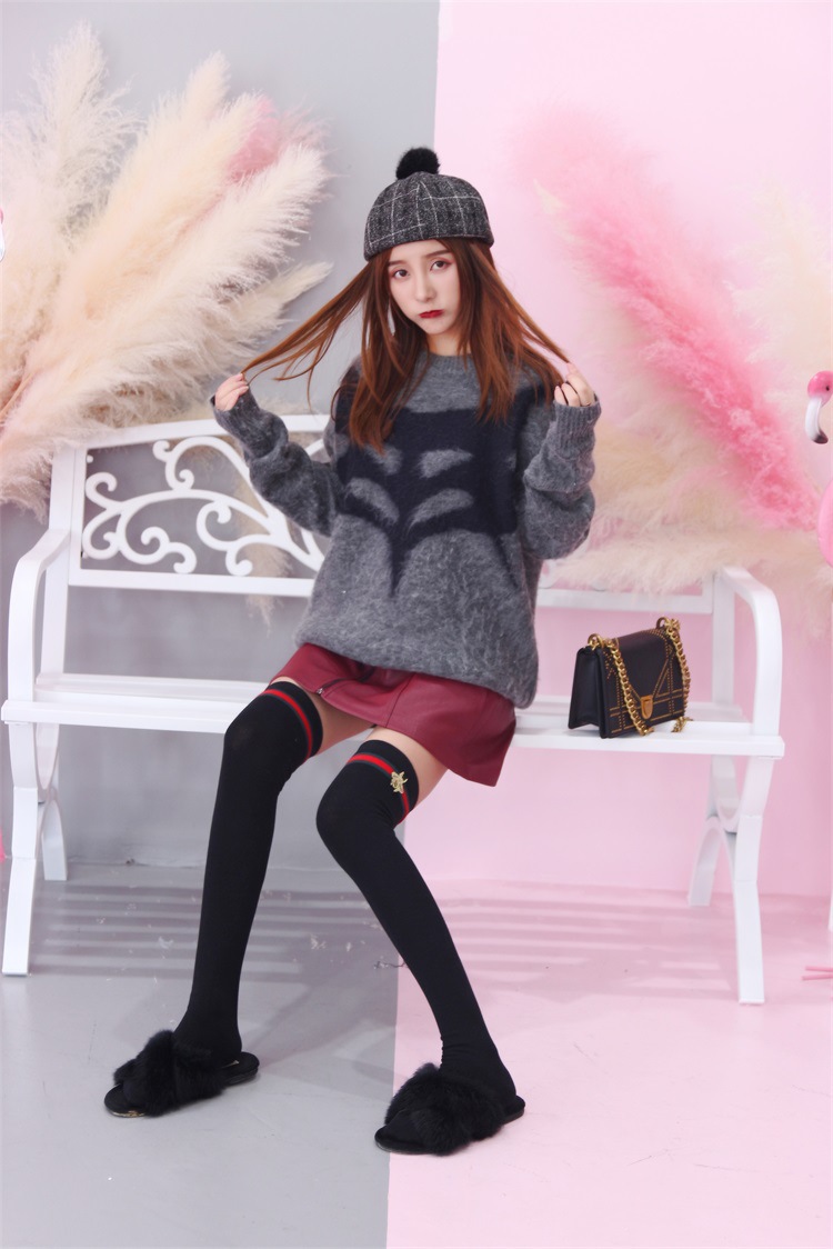 2019新款欧美红绿条小蜜蜂经典款个性时尚潮牌长高中筒袜过膝袜子