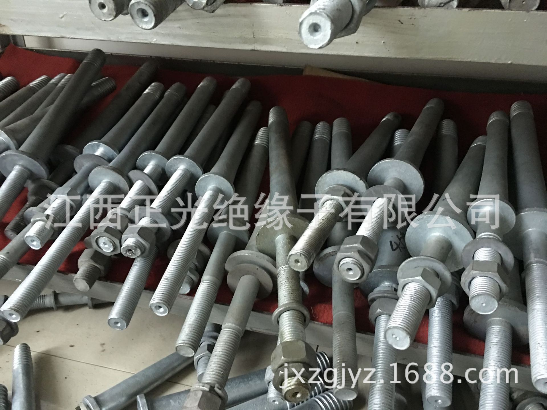 绝缘子钢脚绝缘子配件绝缘子铁件可以订美标英标澳标锌套