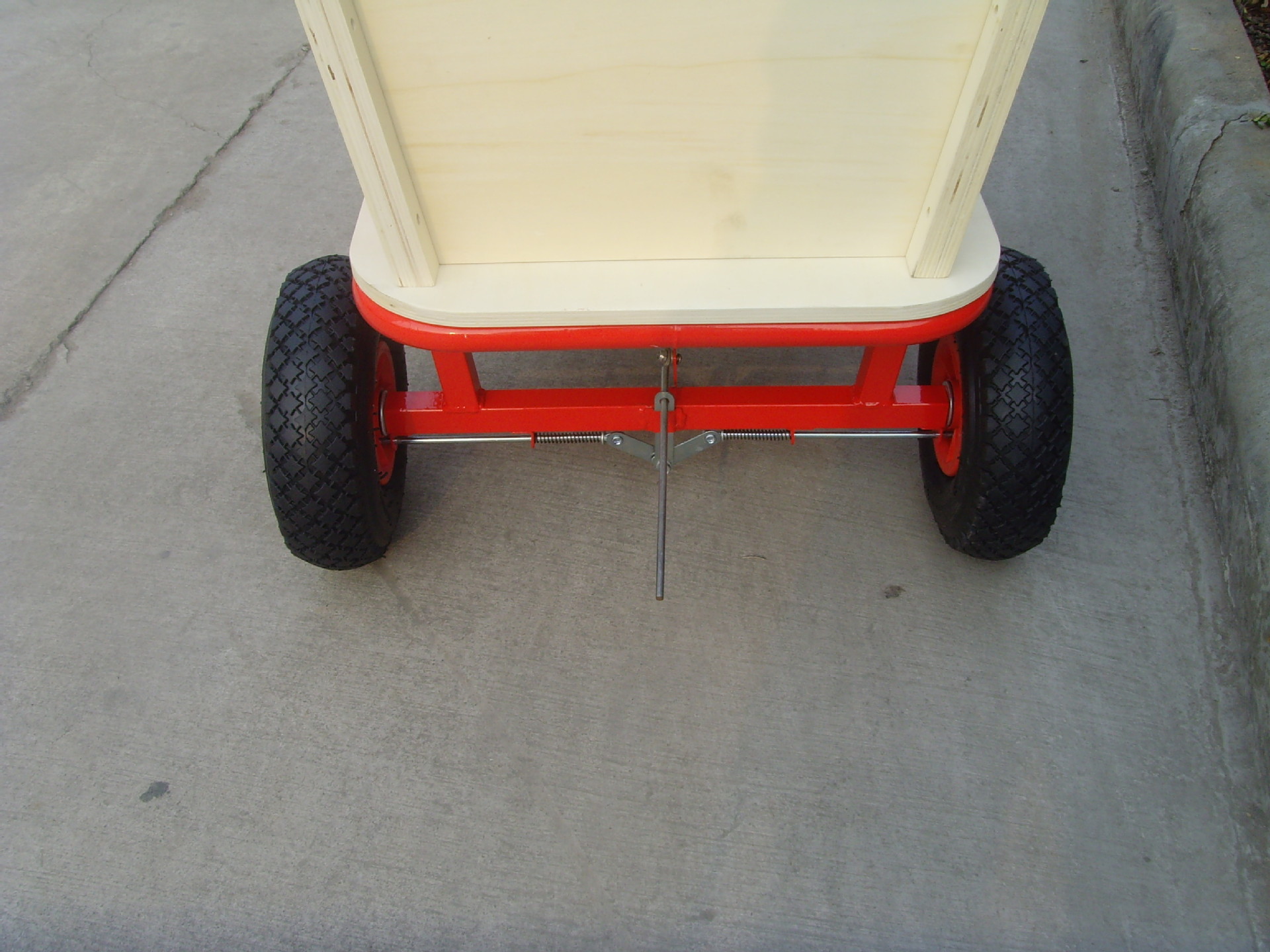 低价抛售木头手拉小拖车 儿童木头工具车 四轮花园工具拖车